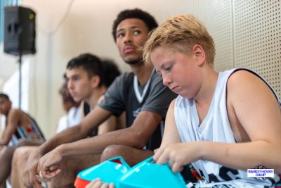 z1a7126-avec-accentuation-bruit