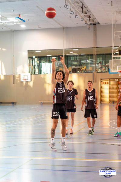 z1a7521-avec-accentuation-bruit