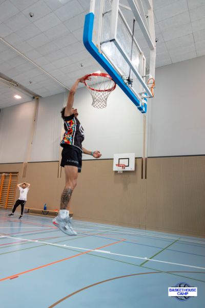 z1a3556-avec-accentuation-bruit