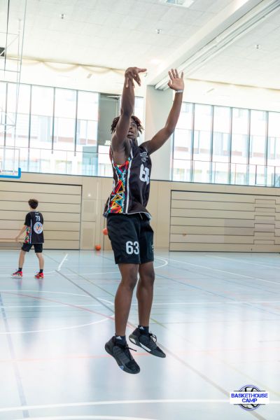 z1a5451-avec-accentuation-bruit