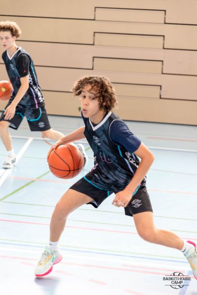 z1a1117-avec-accentuation-bruit