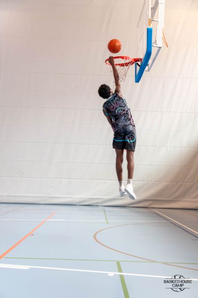 z1a1266-avec-accentuation-bruit