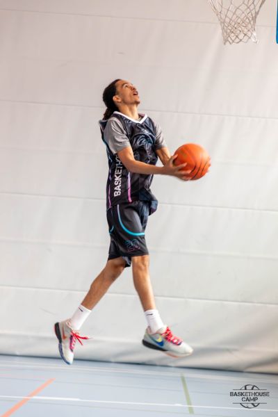 z1a1284-avec-accentuation-bruit